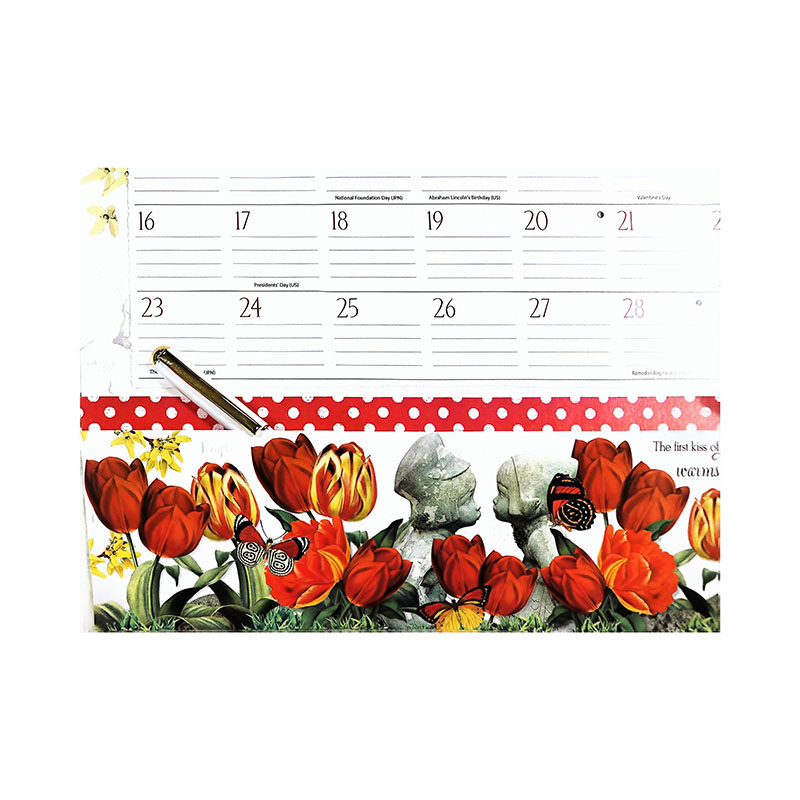 Wall calendar with pockets for each month (2)0z0